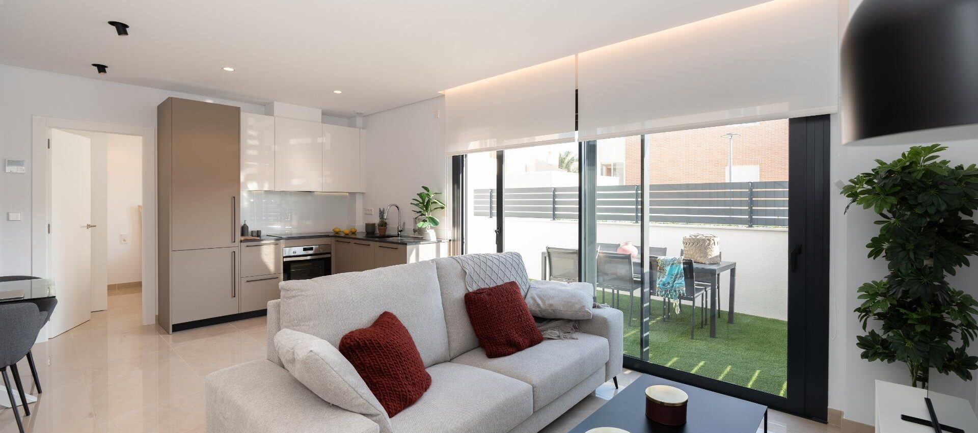 Chalet Adosado Venta En La Marina (Alicante)