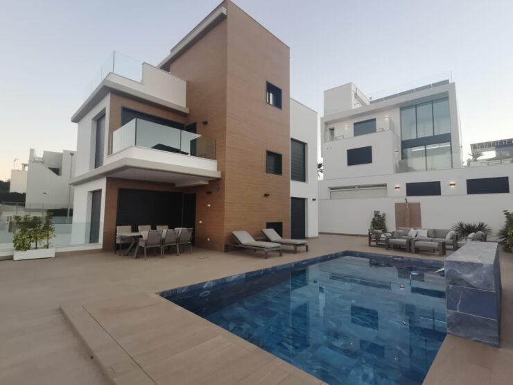 Chalet Individual Venta En Orihuela Costa – Alicante