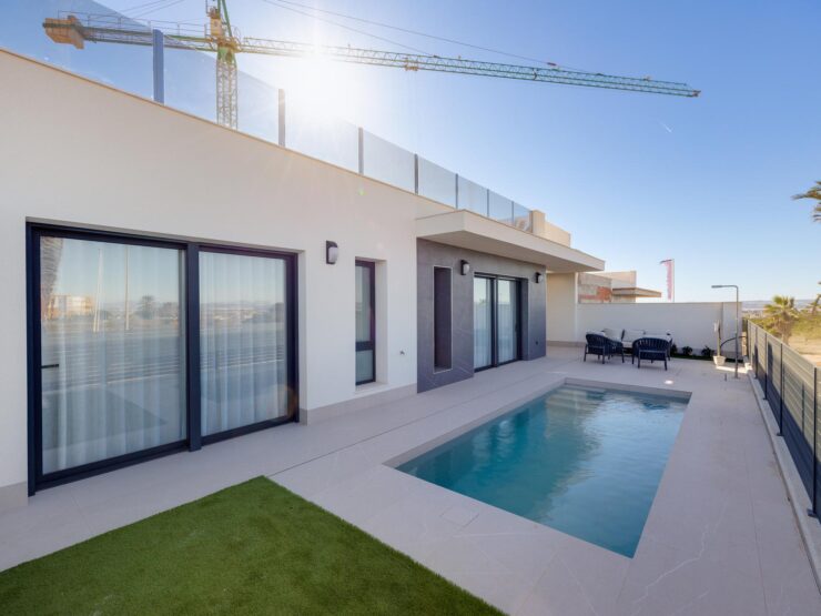 Chalet Pareado Venta En Torrevieja – Alicante